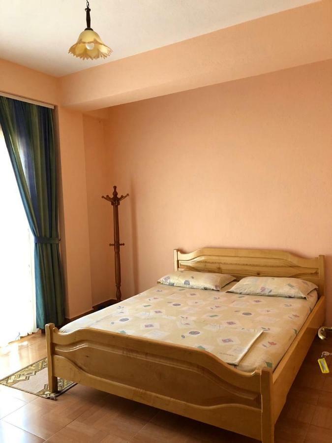 Deni Villa